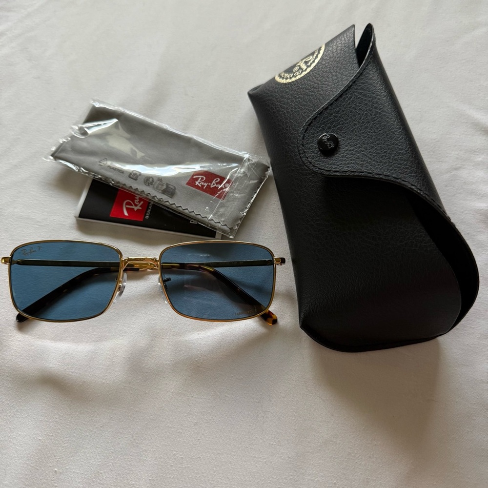 NEW RB3717 Ray-Ban Gold Frame Sunglasses with Blue Lenses - Picture 10 of 11